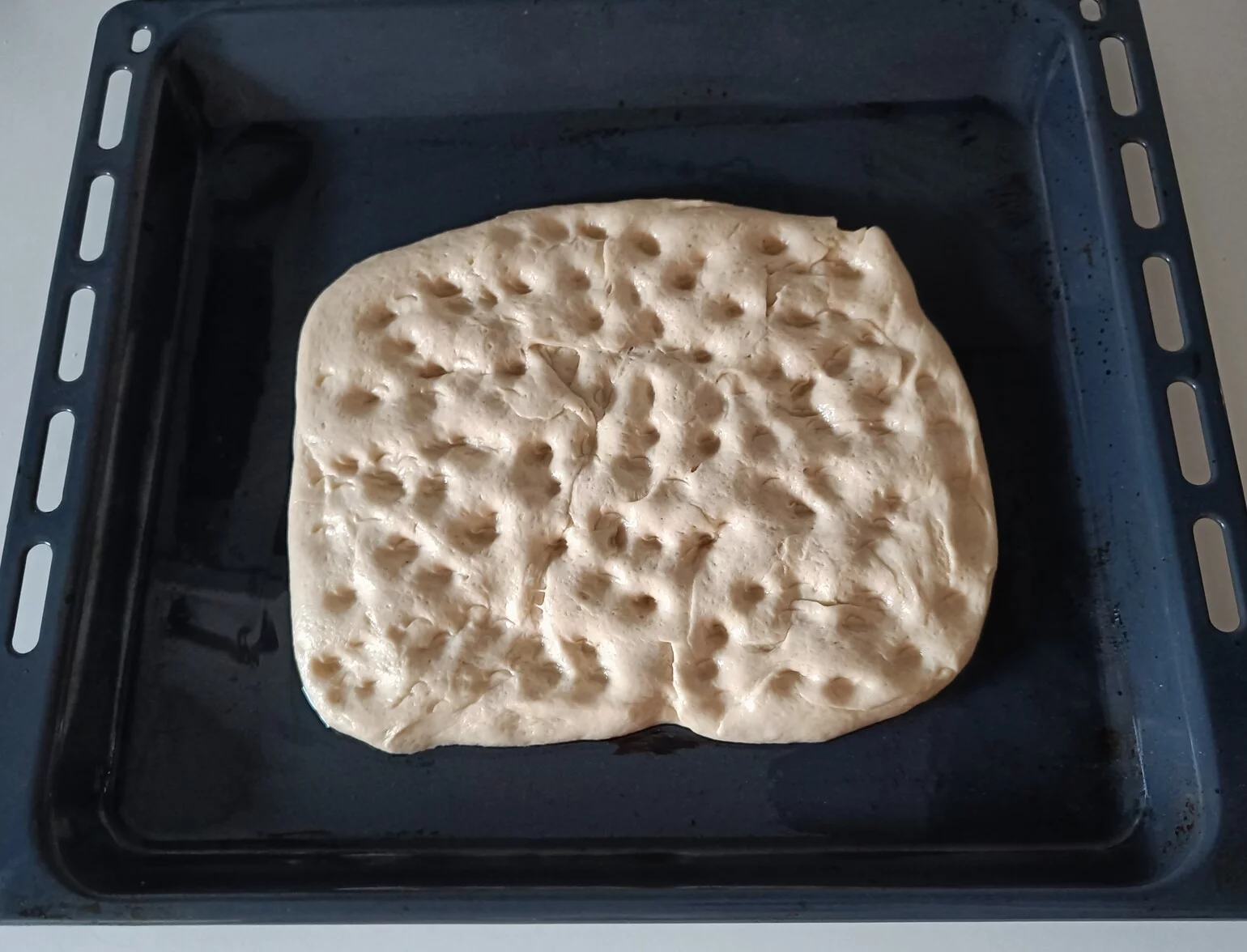 masa crecida focaccia con parmesano y orégano